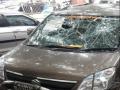 हवालदाराला फरफटत नेणा-या मोटारचालकास अटक, काचा फोडून काढले बाहेर - Marathi News | The constable, who was being interrogated by the constables, broke the glass outside | Latest thane News at Lokmat.com
