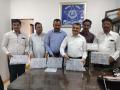रानडुकरांच्या शिकारीसाठी वापरला जाणारा गावठी बॉम्बचा साठा ठाण्यात हस्तगत - Marathi News | country made bombs used for hunting animals seized in Thane | Latest thane News at Lokmat.com