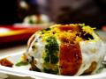 खाण्याचे शौकिन आहात? मग 'या' शहरांना नक्की द्या भेट - Marathi News | every foodie needs to visit these places in india | Latest food Photos at Lokmat.com
