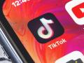 Explained : जाणून घ्या भारतात बंदीनंतरही कसं वापरलं जातंय TikTok - Marathi News | Explained How TikTok has users in India despite the ban how they using social media app tiktok | Latest national News at Lokmat.com