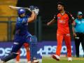 Tim David IPL 2022 MI vs SRH Live Updates : टीम डेव्हिडच्या संघर्षावर मुंबई इंडियन्सने फिरवले पाणी; हैदराबादने थरारक विजय मिळवून राखले आव्हान - Marathi News | IPL 2022 MI vs SRH Live Updates : Sunrisers Hyderabad are alive in IPL 2022, beat Mumbai Indians by by 3 runs, Tim David 46 runs waste | Latest cricket News at Lokmat.com