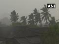 Cyclone Titli Updates: ओडिशामध्ये 'तितली' चक्रीवादळाने हाहाकार, 57 जणांचा मृत्यू - Marathi News | Cyclone Titli Updates: odisha titli cyclone the number of people killed reached 57 the loss | Latest national News at Lokmat.com