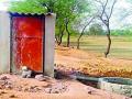मंगरुळपीर शहरात दोनशेहून अधिक शौचालयांचे हप्ते थकले - Marathi News | Subsidy of more than 200 toilets in Mangrulpir pending | Latest vashim News at Lokmat.com
