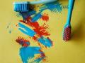 टूथब्रशने चित्र ? नक्की काढता येतं ! - Marathi News | toothbrush painting, try this at home. | Latest urjaa News at Lokmat.com