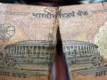 Torn Note Exchange: एकापेक्षा जास्त फाटक्या नोटा असतील तर काय? RBI कडून मार्गदर्शक तत्त्वे जाहीर... - Marathi News | Torn Note Exchange: Have Mutilated Currency Note? Don’t Worry, RBI releases guidelines pdc | Latest national Photos at Lokmat.com