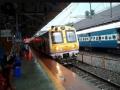 खडकी स्टेशनवरील प्लॅटफॉर्मच्या कामामुळे मेगाब्लॉक; काही लोकल रद्द, तर काही मेल, एक्स्प्रेस रेल्वे गाड्या उशिराने धावणार - Marathi News | Megablock due to platform work at Khadki station | Latest pune News at Lokmat.com