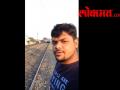 मूर्खपणाचा कळस; धावत्या ट्रेनसमोर सेल्फी घेण्याचा नाद तरुणाच्या अंगलट - Marathi News | The climax of foolishness; Selfie took the front of the running train ... | Latest national Videos at Lokmat.com