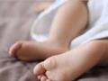 ट्रॅव्हल्स बसमध्ये सापडला दोन महिन्याचा बाळ - Marathi News | Two month old baby found in a travel bus | Latest nagpur News at Lokmat.com