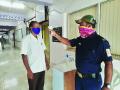 CoronaVirus News: जिल्हाधिकारी कार्यालयात कोरोनाचे ट्रिपल सुरक्षा कवच - Marathi News | Corona's triple safety shield at the collector's office | Latest raigad News at Lokmat.com
