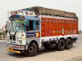 शहराच्या हद्दीतून दररोज ५० हजार ट्रकची ये-जा - Marathi News | 50,000 trucks daily coming and going from city areas | Latest pune News at Lokmat.com