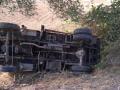रेतीने भरलेला मिनीट्रक उलटला; १ ठार, १ जखमी  - Marathi News | sand truck overturn; 1 killed, 1 injured | Latest akola News at Lokmat.com
