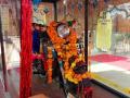'या' मंदिरात होते Royal Enfield Bullet ची पुजा; मंदिराची कहाणी वाचाल तर अवाक् व्हाल - Marathi News | Temple of royal enfield bullet 350 in rajasthan om banna dham or bullet baba temple | Latest jarahatke Photos at Lokmat.com
