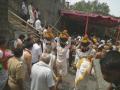 घटस्थापनेसाठी तुळजापुरात भाविकांचा ओघ - Marathi News | Pilgrims visit for Ghatshapana at Tulajapur | Latest dharashiv News at Lokmat.com