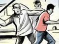 वाळू माफिया समजून दोन शेतकऱ्यांना मारहाण - Marathi News | Two farmers beaten by Revenue department squad in Akola | Latest akola News at Lokmat.com