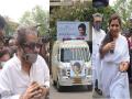 Singer KK Funeral : अलविदा यारों...! केकेच्या अंत्यदर्शनासाठी पोहोचले सेलिब्रिटी, श्रेया घोषाल झाली भावुक - Marathi News | KK Funeral Singers Hariharan, other celebs arrive for final rites Singer KK funeral | Latest filmy Photos at Lokmat.com