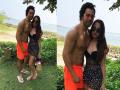 SEE PICS! Check out Varun Dhawan & Natasha Dalal's love story - Hindi News | SEE PICS! Check out Varun Dhawan & Natasha Dalal's love story | Latest entertainment Photos at Lokmattimes.com