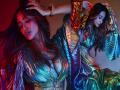 PHOTOS : मलायका अरोराचे हे फोटो पाहून तुम्हीही म्हणाल, झक्कास!! - Marathi News | Malaika Arora Looks Super Stunning In Metallic Mermaid Gown Photoshoot | Latest filmy Photos at Lokmat.com