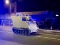 सैनिकाने पळवले हत्यारबंद वाहन, दोन तास शहरात फिरवले - Marathi News | Soldier steals armored vehicle, takes it on 2-hour ride in Virginia: Police | Latest international News at Lokmat.com