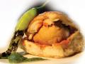 वडापाव, भजी पेपरमध्ये गुंडाळून देण्यास बंदी - Marathi News | Ban on Vada Pav, Bhaji paper | Latest mumbai News at Lokmat.com