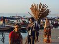 वाराणसीतील ‘गुलाब बारी’ - Marathi News | Gulab Bari in Varanasi.. | Latest manthan News at Lokmat.com