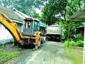 भरणी करणारा जेसीबी व दोन डम्पर ताब्यात - Marathi News | The JCB and the two dumper of the filling holder | Latest vasai-virar News at Lokmat.com
