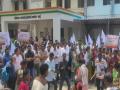 वसईतल्या महसूल विभागा विरोधात भूमीपुत्रांचा मोर्चा; आवश्यक सेवा, सुविधा दिल्या जात नसल्याचा आरोप - Marathi News | Landowners protest against the revenue department in Vasai; Allegations that necessary services and facilities are not being provided | Latest vasai-virar News at Lokmat.com