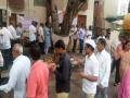 'तिने' नाही तर 'त्याने' केली वडाची पूजा   - Marathi News | Vatpaurnima celebrated by men for equality | Latest pimpri-chinchwad News at Lokmat.com