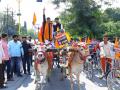 इंधन दरवाढीविरोधात युवासेनेची सायकल, बैलगाडी रॅली - Marathi News | Youth Sena's cycle, bullock cart rally against fuel price hike | Latest akola News at Lokmat.com