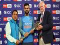 'गदाधारी विराट', भारतीय संघाला मिळणार 10 लाख डॉलर  - Marathi News | Indian captain Virat Kohli received the ICC Test Championship | Latest cricket News at Lokmat.com