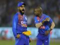 India vs South Africa : कॅप्टन कोहलीनं संधी साधली; रोहित शर्मावर कुरघोडी केली - Marathi News | India vs South Africa : Virat Kohli has now scored more runs in men's T20Is than any other cricketer, beat Rohit Sharma | Latest cricket News at Lokmat.com