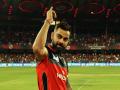 IPL 2019 : कोहलीनं घेतली खलीलची शाळा, सामन्यात केलं होतं बाद; Video  - Marathi News | IPL 2019: Virat Kohli's hilarious impression of Khaleel Ahmed's wicket celebration | Latest cricket News at Lokmat.com