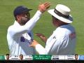 IND vs SA, 3rd Test Live Updates : अम्पायरनं मोहम्मद शमीला दम भरला, विराट कोहली अंगावर धावून गेला; Video  - Marathi News | IND vs SA, 3rd Test Day 2 Live Updates : An unpleased virat Kohli reacts animatedly after umpire Erasmus issues warning to Moh. Shami, Watch Video  | Latest cricket News at Lokmat.com