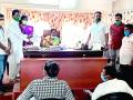 CoronaVirus Lockdown : पदाधिकाऱ्यांना विश्वासात घ्या, भाजपच्यावतीने प्रांताधिकाऱ्यांना निवेदन - Marathi News | Administration should take office bearers into confidence: Statement on behalf of BJP to state officials | Latest sindhudurga News at Lokmat.com