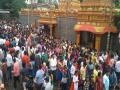  भक्तांच्या गर्दीने प्रतिपंढरपूर विठ्ठलवाडी दुमदुमले  - Marathi News | Pune, Vitthalwadi Temple is crowding of devotees | Latest pune News at Lokmat.com
