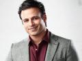 वादग्रस्त ट्विटबद्दल विवेक ओबेरॉयची माफी; मीमही केलं डिलीट - Marathi News | actor vivek oberoi apologies for sharing controversial meme on aishwarya rai bachchan | Latest mumbai News at Lokmat.com