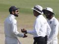 मैदानातील पंचांनी दोनदा मागितली माफी, मोठे निर्णय चुकले - Marathi News | The umpires on the ground have twice apologized, making wrong decisions | Latest cricket News at Lokmat.com