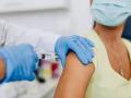 अकोला जिल्ह्यात दुसऱ्या डोसचे लसीकरण केवळ २० टक्केच ! - Marathi News | Second dose vaccination in Akola district only 20%! | Latest akola News at Lokmat.com