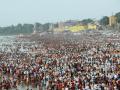 Photos: मुखदर्शन द्यावे आता... विठुरायाच्या भेटीसाठी वारकरी आतूर, पंढरी गजबजली - Marathi News | Aashadhi Wari 2023 Lakhs of Vitthal devotees entered Pandharpur | Latest solapur Photos at Lokmat.com