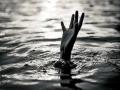 पोहण्यासाठी गेलेल्या दोन शाळकरी मुलांचा सीना नदीत बुडून मूत्यू - Marathi News | Two school children drowned in Sina river | Latest ahilyanagar News at Lokmat.com