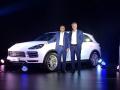 पोर्शची नवी एसयुव्ही Cayenne तीन प्रकारांत लाँच - Marathi News | Porsche launched a new SUV Cayenne in three variants | Latest auto Photos at Lokmat.com