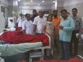 पालकमंत्री रवींद्र चव्हाण यांची जिल्हा रुग्णालयास अचानक भेट - Marathi News | Guardian Minister Ravindra Chavan's sudden visit to the District Hospital | Latest raigad News at Lokmat.com