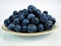 स्मरणशक्ती वाढवायचीय? Blueberry खा आणि मग बघा कमाल... - Marathi News | blueberry consumption can help in treating blood pressure and memory problems | Latest food News at Lokmat.com