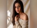 या मराठी अभिनेत्रीच्या कातिलाना अदा पाहून व्हाल क्लीन बोल्ड - Marathi News | Shivani rangole share her hot photosoot on instagram | Latest filmy News at Lokmat.com