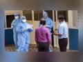 Coronavirus : बापरे! दिल्लीतील तब्बल 108 डॉक्टर आणि नर्स क्वारंटाईन  - Marathi News | Coronavirus 108 members of hospital staff including doctors nurses quarantine SSS | Latest national News at Lokmat.com