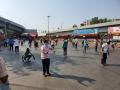 Coronavirus : ...अन् पुण्यात रस्त्यावर भरले योगा क्लास - Marathi News | Coronavirus Pune police punishes People for violating lockdown SSS | Latest pune News at Lokmat.com