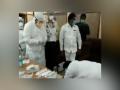 Coronavirus : ...म्हणून आमदाराने धरले डॉक्टरचे पाय, Video पाहून तुम्हीही कराल कौतुक - Marathi News | Coronavirus Video puducherry congress mla special thanks to doctors SSS | Latest national News at Lokmat.com