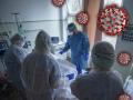 CoronaVirus : इच्छाशक्तीपुढे नियती झुकली; १०७ वर्षांच्या आजींची कोरोनावर मात - Marathi News | 106 year old spanish woman defeated coronavirus who survived from spanish flu myb | Latest health Photos at Lokmat.com