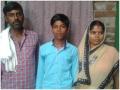 वडिलांसोबत भाजीपाला विकला, अभ्यास करून दहावीत पहिला नंबर मिळवला - Marathi News | He sold vegetables with his father, studied and got the first number in the tenth BKP | Latest national News at Lokmat.com