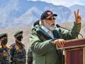 मोदींची जवानांना शाबासकी व चीनला सज्जड संदेश! - Marathi News | Naredra Modi Appreciate soldiers and strong message to China! | Latest editorial News at Lokmat.com