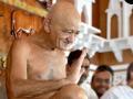 आचार्य विद्यासागर महाराजांसह सर्व मुनिगण स्वस्थ, दर्शनासाठी आलेले ५० भाविक संक्रमित आढळल्याने उडाली होती खळबळ - Marathi News | All the devotees including Acharya Vidyasagar Maharaj were healthy, 50 devotees who came for darshan were found infected. | Latest national News at Lokmat.com